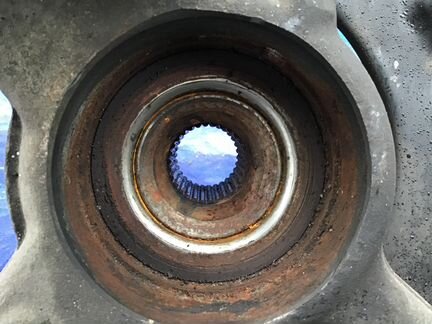 Передний правый кулак для Мерседес Ц класс W204