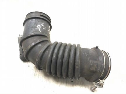 Патрубок воздушного фильтра Mitsubishi L200 2005