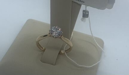 Комплект Swarovski из золота серьги и кольцо