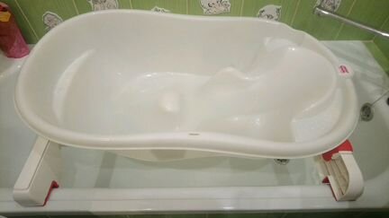 Итальянская ванночка для купания с подставкой на в