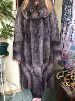 Шуба нутрия воротник песец